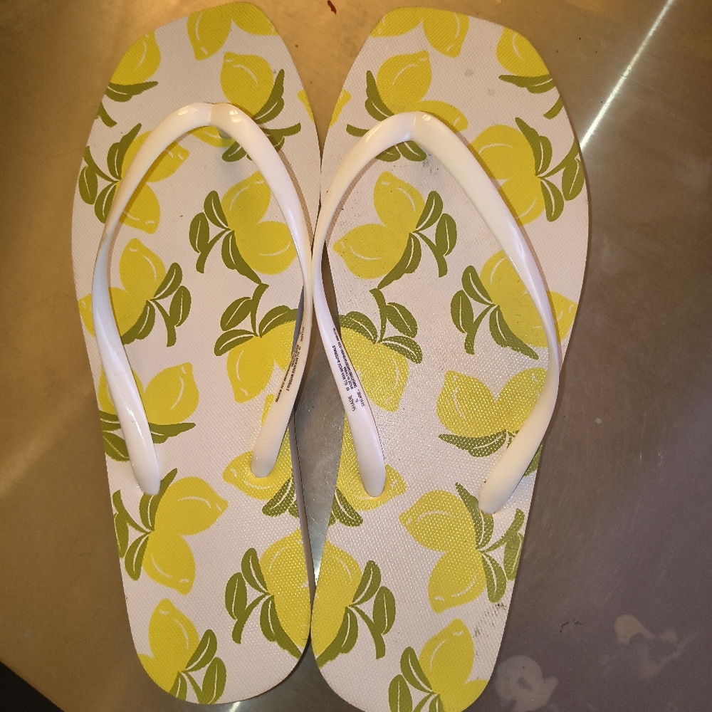 Shade And Shore Women's Palmer Square Toe Flip Flops